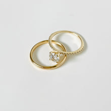 Load image into Gallery viewer, 14k Marguerite Diamond Engagement Ring