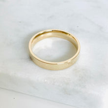 Load image into Gallery viewer, 14k Straight Sided Wedding Band