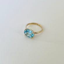 Load image into Gallery viewer, 14K Forthright Oval Blue Topaz Ring
