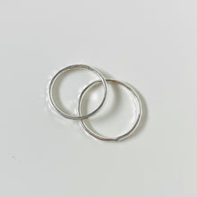 Load image into Gallery viewer, Sterling Silver Hammered Stacking Rings 1 mm
