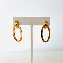 Load image into Gallery viewer, 14k Oval Door Knocker Earrings