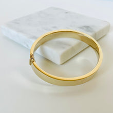 Load image into Gallery viewer, 14k Square Edge Bangle