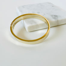 Load image into Gallery viewer, 14k Square Edge Bangle