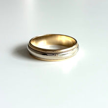 Load image into Gallery viewer, 10k Vintage Yellow & White Gold Classic Wedding Band
