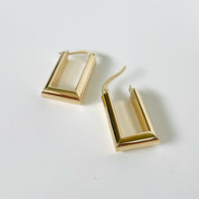 Load image into Gallery viewer, 10k Angled Puff Hoops