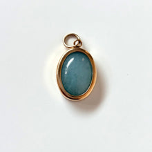 Load image into Gallery viewer, 10k Vintage Green Jadeite Pendant