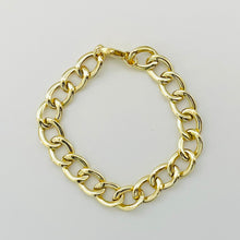 Load image into Gallery viewer, Large Curb Chain Bracelet
