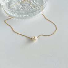 Load image into Gallery viewer, 10K Lorraine Floating Pearl Pendant