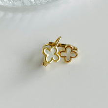 Load image into Gallery viewer, 10K Mother of Pearl Earrings