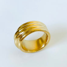 Load image into Gallery viewer, 14k Gold Layers Ring
