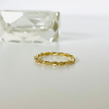 Load image into Gallery viewer, Double Twist Ring
