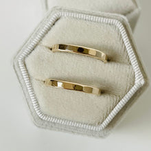 Load image into Gallery viewer, 10k Faceted Band
