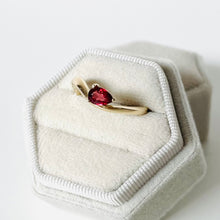 Load image into Gallery viewer, 10k Meghan Ring

