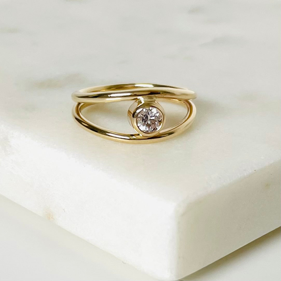 10k Misa Diamond Double Ring