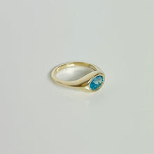 Load image into Gallery viewer, 10k Blue Topaz Solitaire Ring
