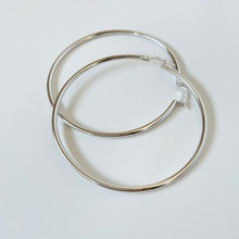 Load image into Gallery viewer, 10K Maxine Hoops
