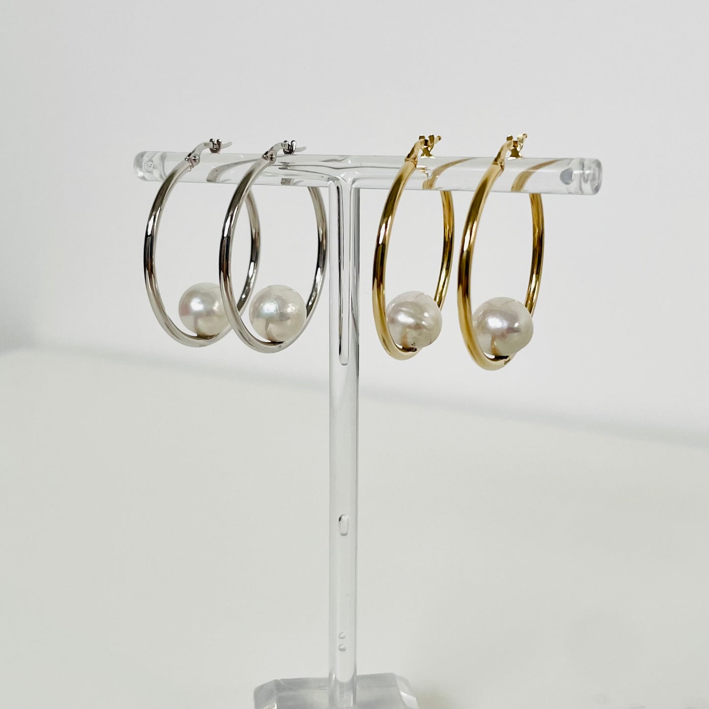 10K Audrey Pearl Hoops