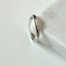 Load image into Gallery viewer, 14k White Gold Knife Edge Wedding Band
