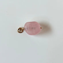Load image into Gallery viewer, 10k Vintage Rose Quartz Pendant
