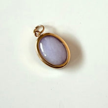 Load image into Gallery viewer, 10k Vintage Lavender Jadeite Pendant

