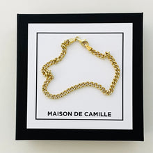 Load image into Gallery viewer, Small Curb Chain Bracelet
