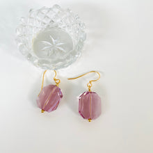 Load image into Gallery viewer, Ear Wires &amp; Light Amethyst Crystals
